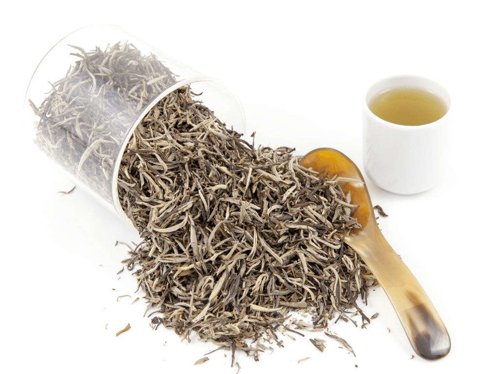 Ceaiul alb – proprietăți și beneficii pentru sănătate