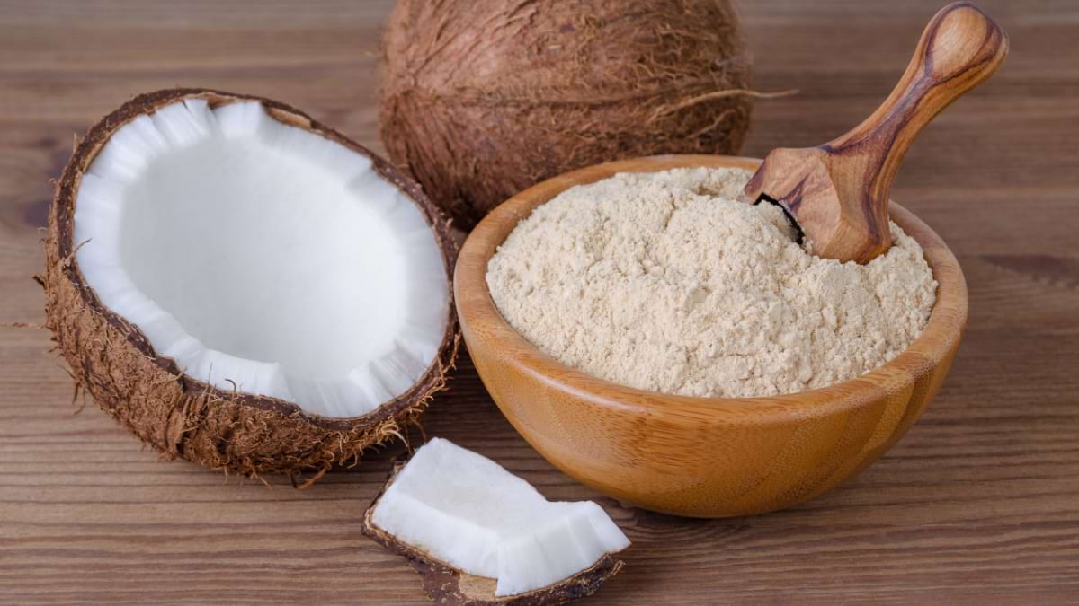 Făina de cocos: beneficii, calorii, rețete