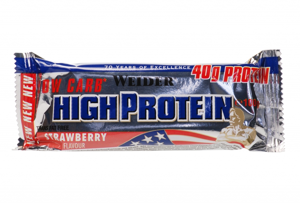 Baton proteic 40% HighProtein capsuni 100g - WEIDER